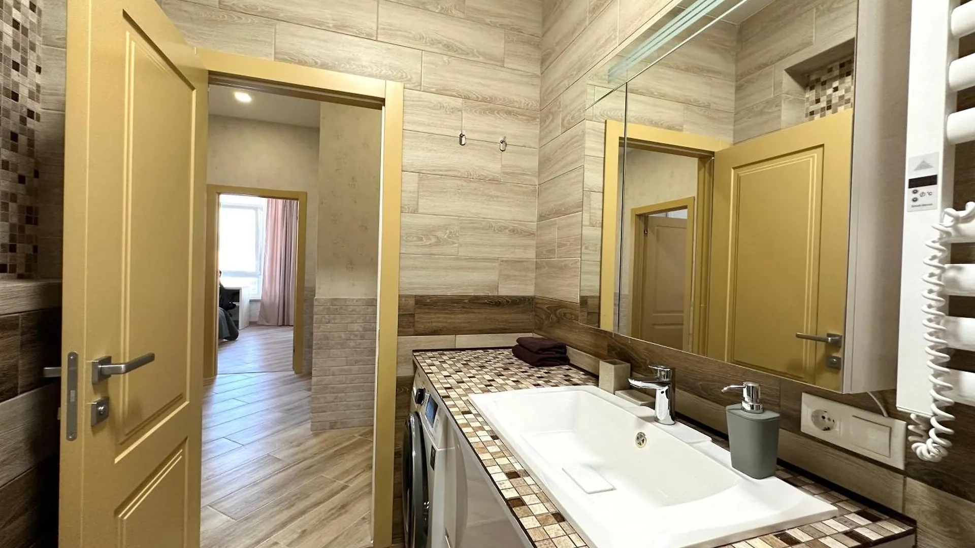 Kador Home Hotel Downtown 키예프 아파트호텔