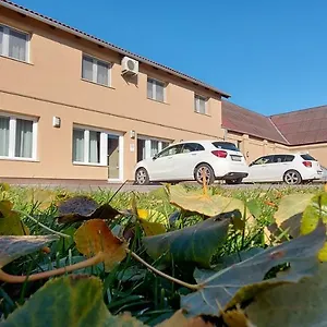 https://park-84-vendeghaz.inbudapesthotels.com