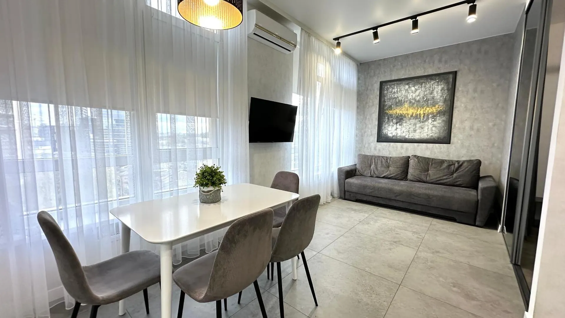 Kador Home Hotel Downtown Kyiv Aparthotel